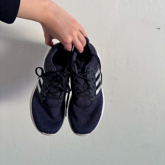 Running Shoes - Picture 3 of 4